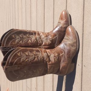 Women's Ariat boots